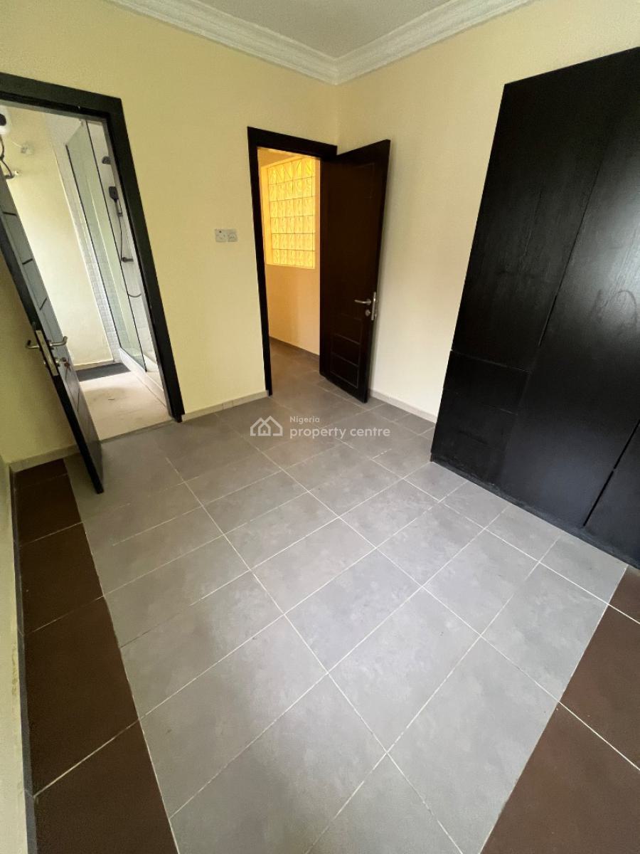 Exotic 2-bedroom Flat (with 5kva Solar Inverter) in a Superb Environ, Lekki Phase 1, Lekki, Lagos, Flat / Apartment for Rent