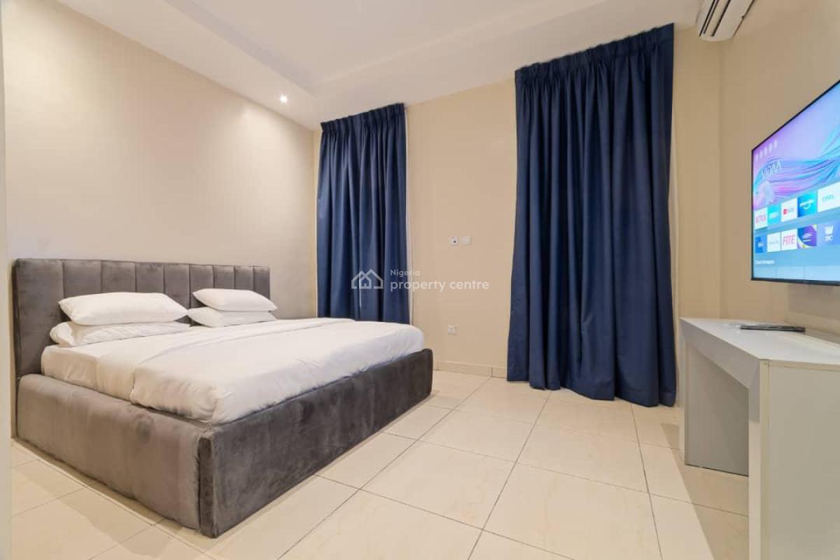 Luxury 4 Units of Bedroom Apartment with Housekeeping and Swimming Poo, Snooker Board,water Heating, Super-fast Internet, Serene Environment, Victoria Island (vi), Lagos, Flat / Apartment Short Let