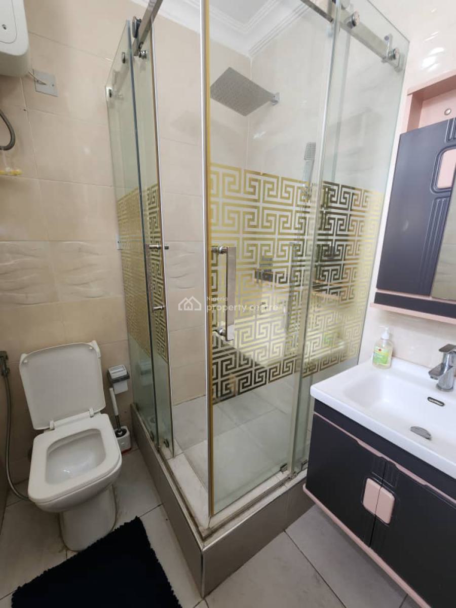 Luxury 4-bedroom Apartment with Housekeeping and Swimming Pool, Long Tennis, Basketball, Fast Internet and Netflix, Victoria Island (vi), Lagos, Flat / Apartment Short Let