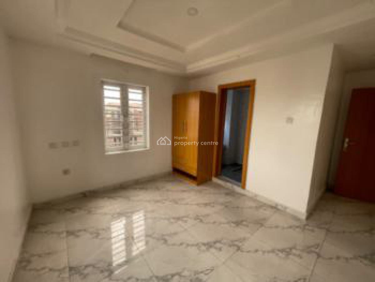 Tastefully Finished 3bedroom Apartment, Iponri, Surulere, Lagos, Flat / Apartment for Sale