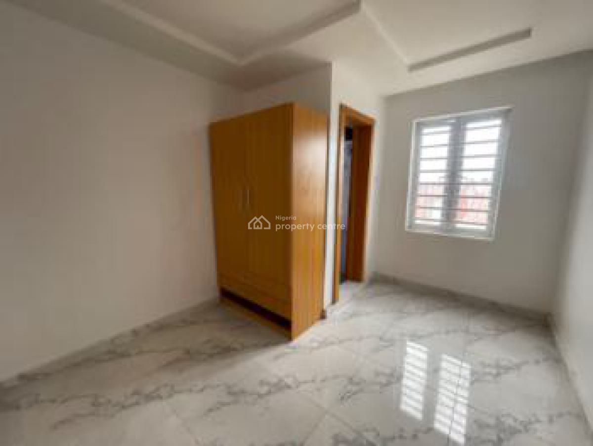 Tastefully Finished 3bedroom Apartment, Iponri, Surulere, Lagos, Flat / Apartment for Sale