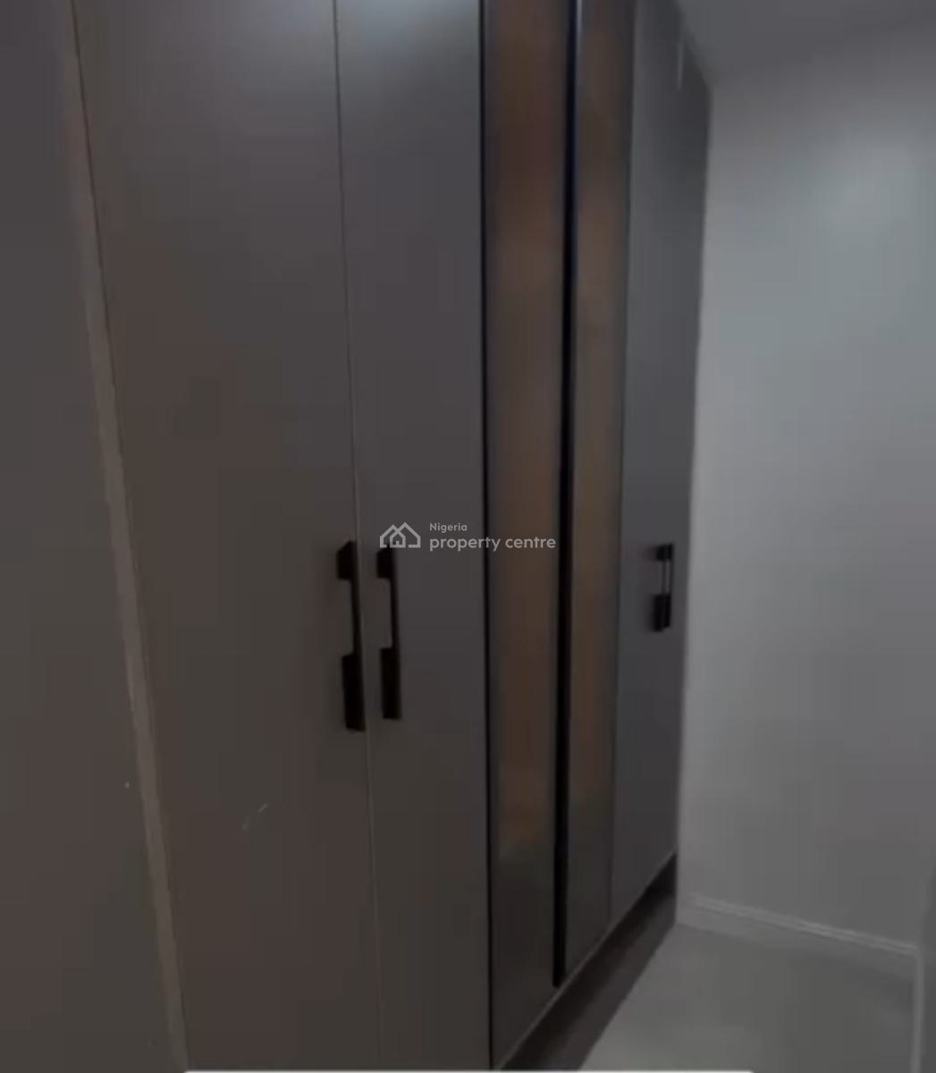 4bedroom Terrace Duplex with Bq @jabi, Very Nice Neighbourhood Tared Road, Jabi, Abuja, Terraced Duplex for Sale