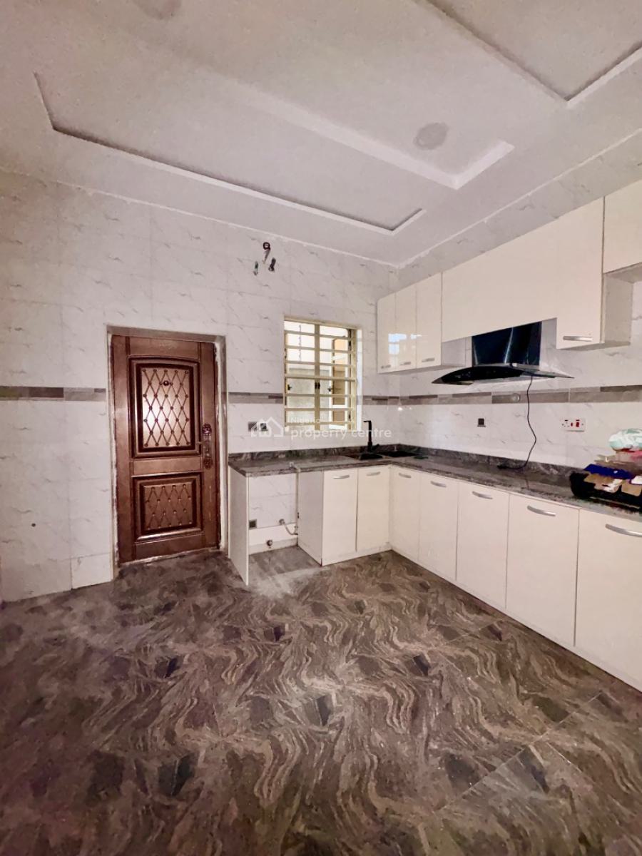 Luxury Spacious 2 Bedroom Flat Along Chevron Alternative Route, Chevron Alternative Route, Chevron, Lekki, Lagos, Flat / Apartment for Rent