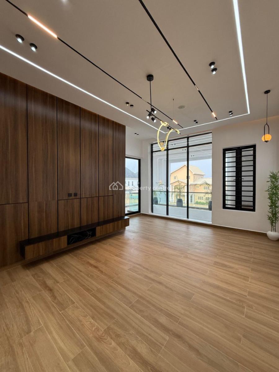 Cozy 5bedroom Detached Duplex with Pool, Gym, Ikota, Lekki, Lagos, Detached Duplex for Sale