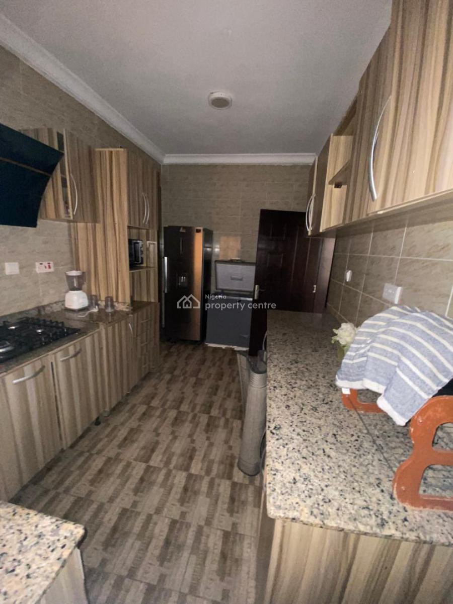 Spacious 2 Bedroom Apartment, Ikate Elegushi, Lekki, Lagos, Flat / Apartment for Rent