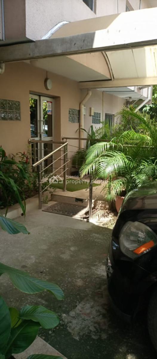 Functional Resort with 15 Rooms Detached Duplex, Ikeja Lagos, Alausa, Ikeja, Lagos, Hotel / Guest House for Sale