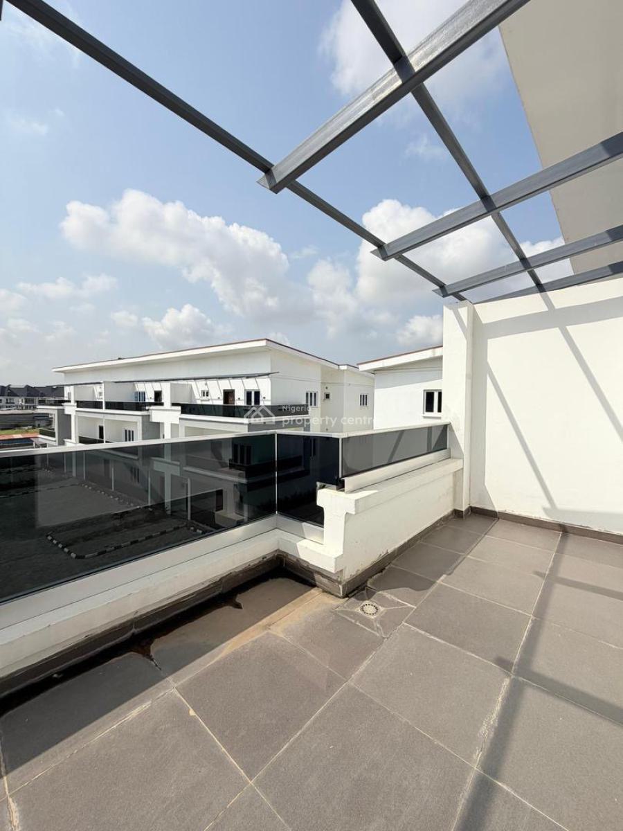 Spacious 5-bedroom Terrace + Bq & Study, Lekki Expressway, Lekki, Lagos, Terraced Duplex for Sale