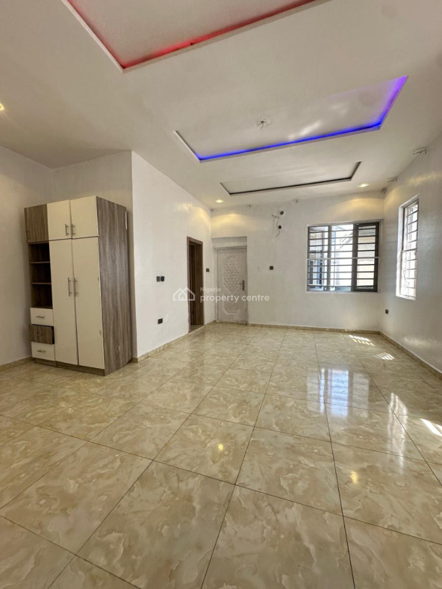 Direct Shared Apaartment with Personnal  Kitchen, Royal Pine Eatate Road, Lekki, Lagos, Mini Flat (room and Parlour) for Rent