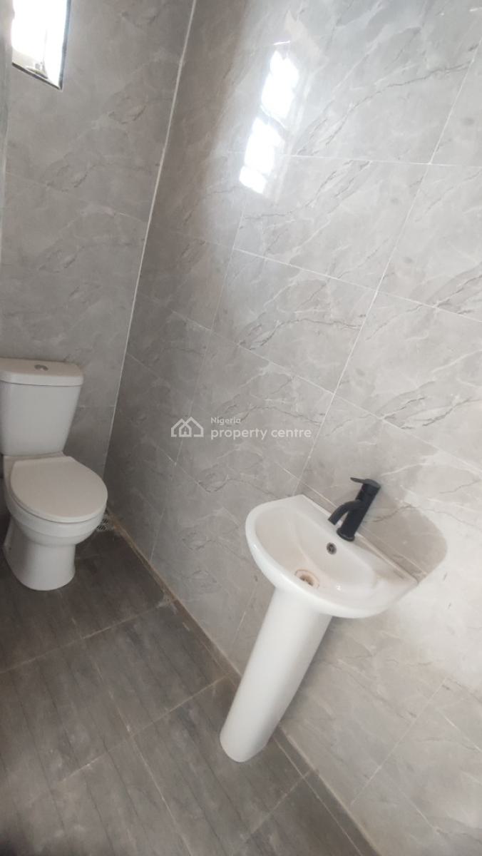 2 Bedroom Apartment, Safe and Secured Gated Estate, Sangotedo, Ajah, Lagos, Flat / Apartment for Rent