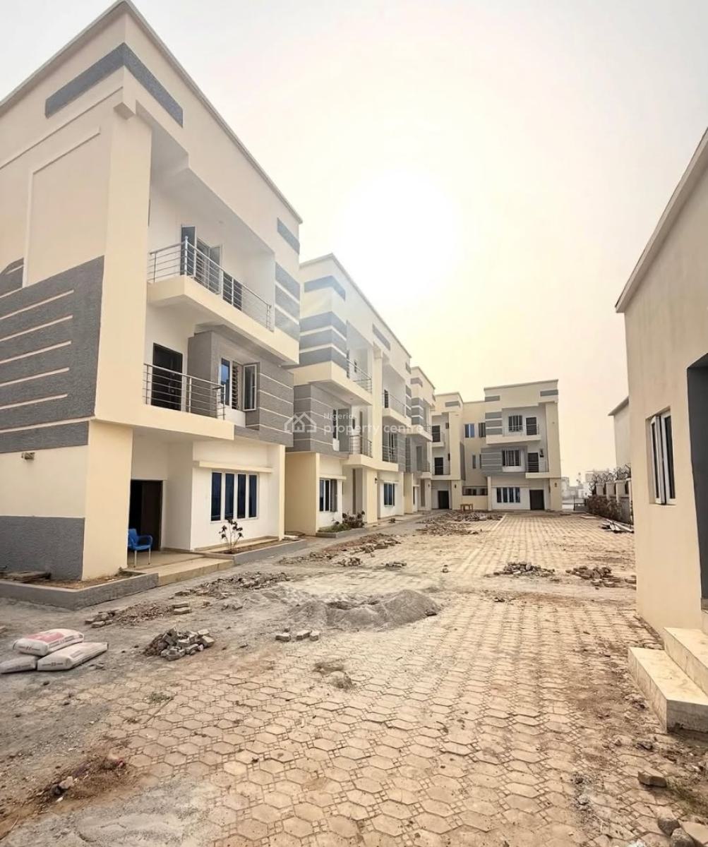 4 Bedroom Terrace Duplex with Bq, Guzape Main, Guzape District, Abuja, Terraced Duplex for Rent