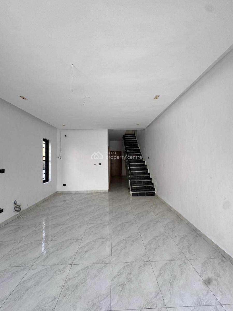 Excellently Built 4 Bedroom Duplex in The Heart of Lekki, Self Serviced 4 Bedroom Duplex in an Estate in Chevron, Lekki, Lagos, Semi-detached Duplex for Sale