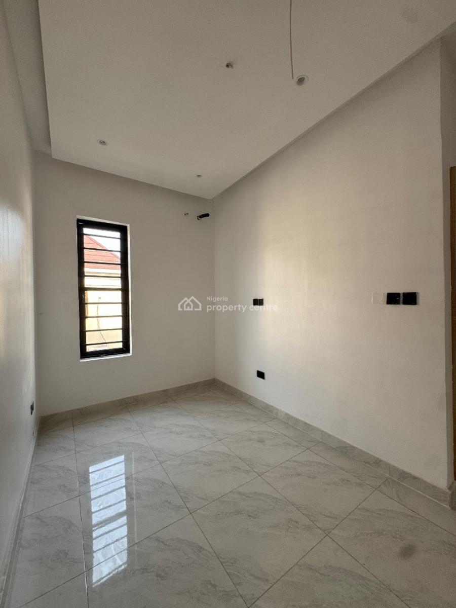 Excellently Built 4 Bedroom Duplex in The Heart of Lekki, Self Serviced 4 Bedroom Duplex in an Estate in Chevron, Lekki, Lagos, Semi-detached Duplex for Sale