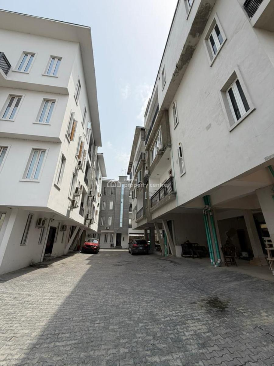 Modern Living in Lekki: 2-bedroom Apartment, Off Freedomway, Lekki, Lagos, Flat / Apartment for Rent