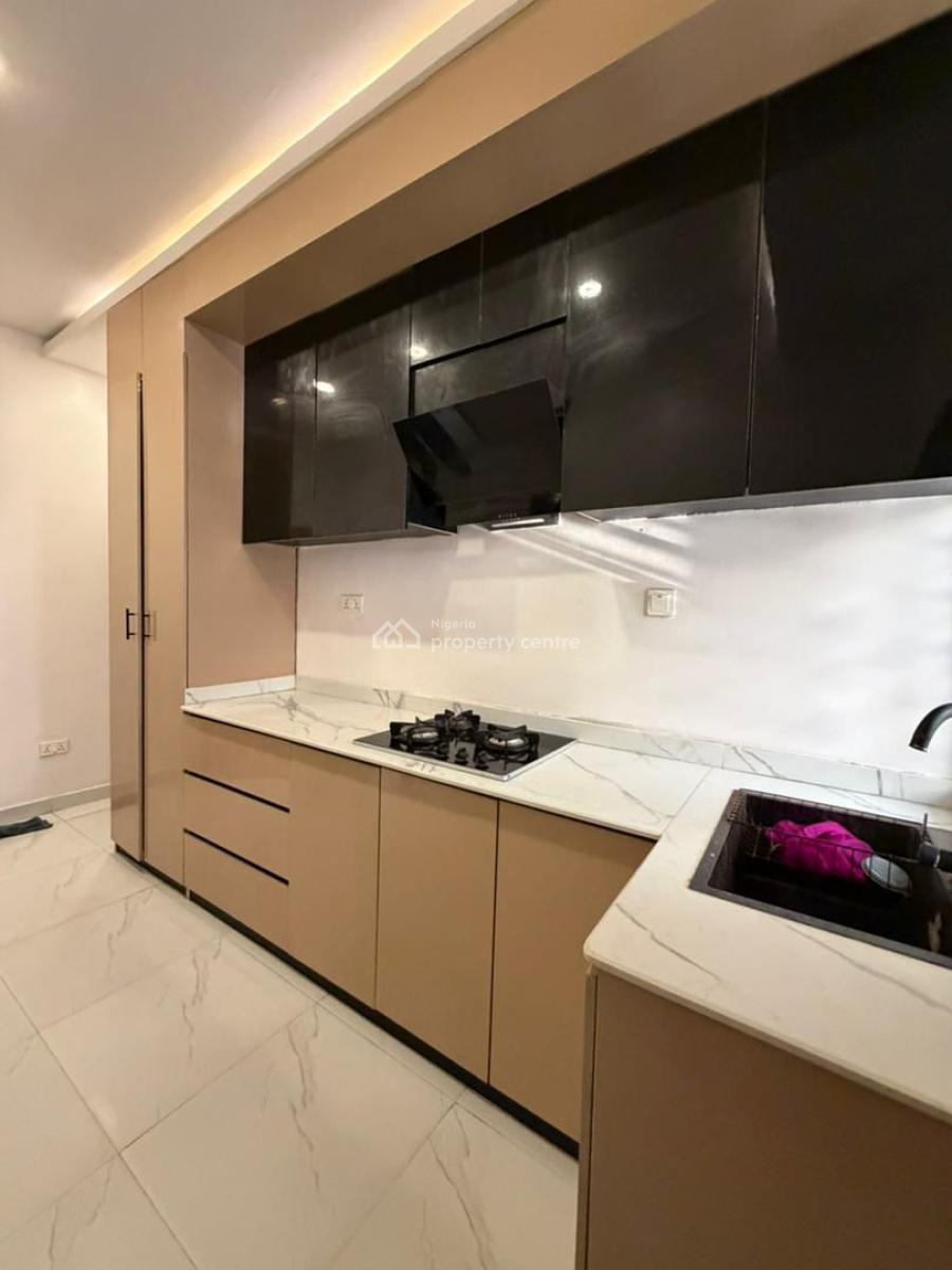 Modern Living in Lekki: 2-bedroom Apartment, Off Freedomway, Lekki, Lagos, Flat / Apartment for Rent