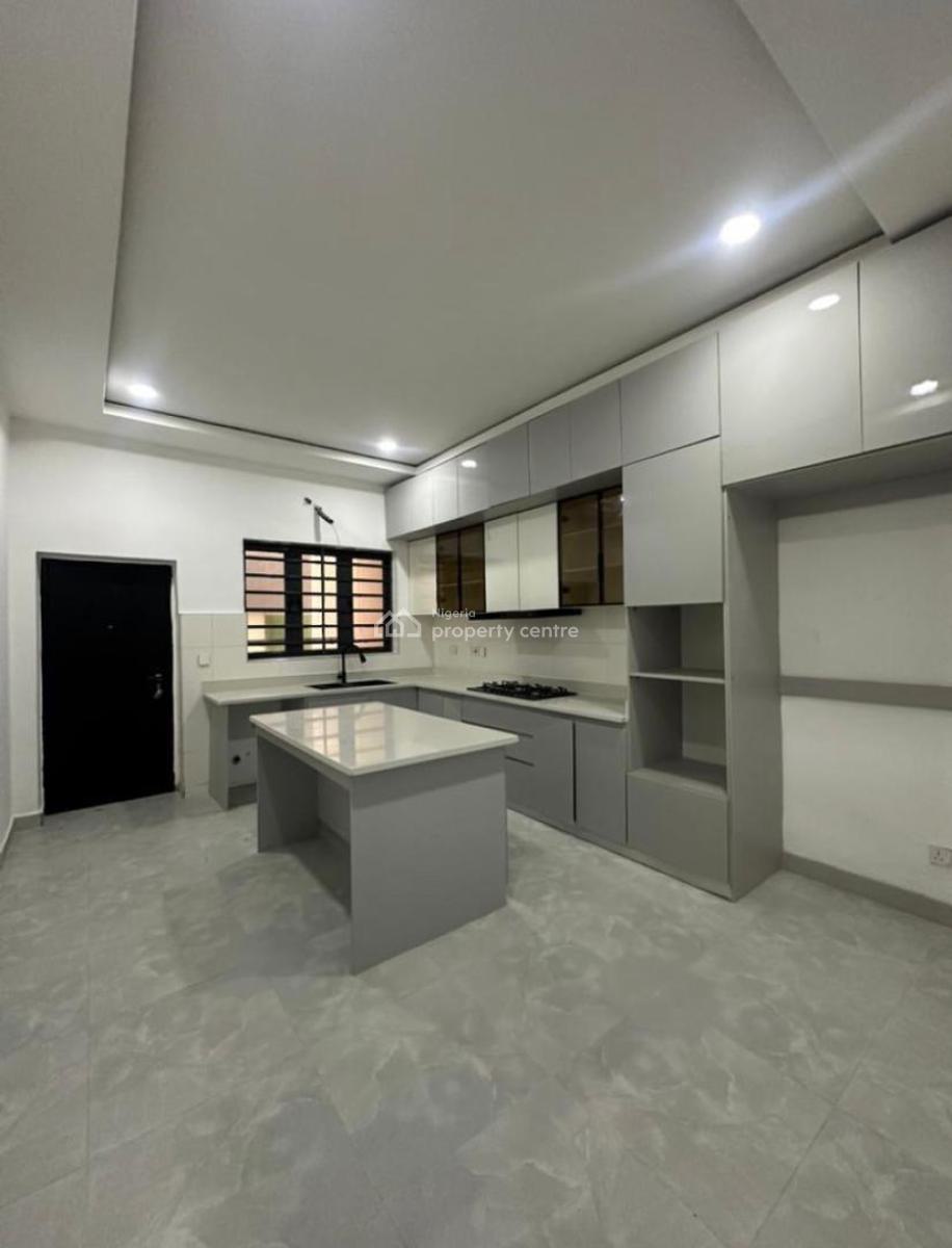 Spacious 3-bedroom Apartment with Bq, Gym, Elevator & on-site Restaura, Lekki Right, Lekki, Lagos, Flat / Apartment for Rent