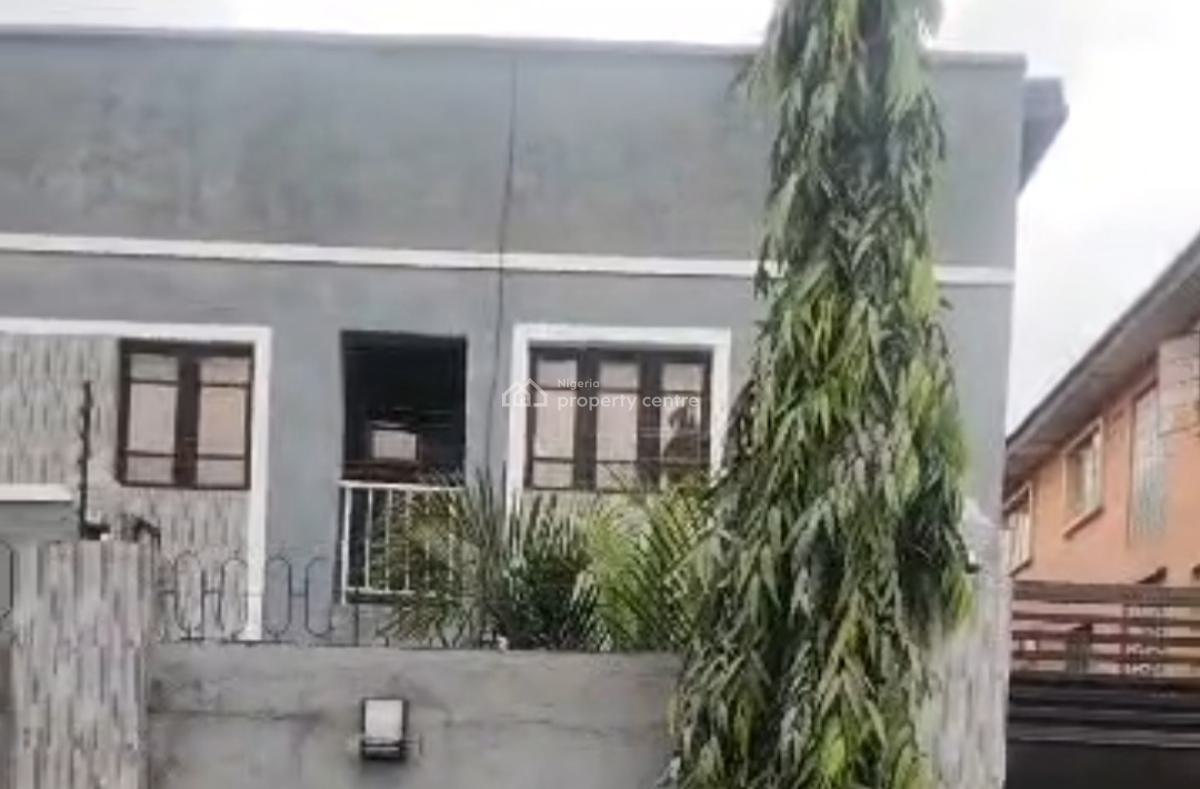 a Building of 2nos 3bedroom Flats 2nos 2bedroom Flat & 4nos Miniflats, Off Lawanson Road, Surulere, Lagos, Block of Flats for Sale