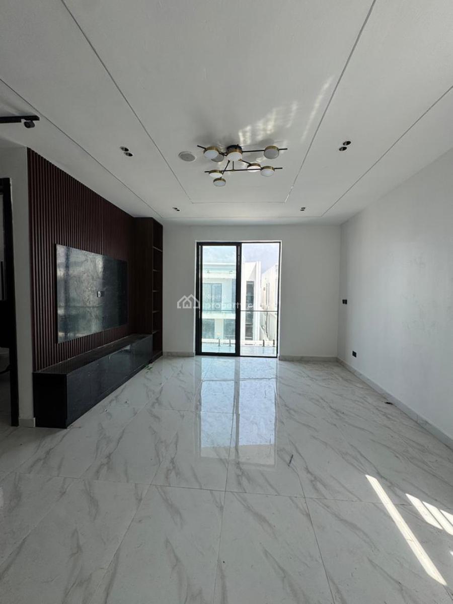 Very Spacious Well Built 4 Bedroom Semi Detached Duplex with Bq, Orchid Road, Lekki, Lagos, Semi-detached Duplex for Sale