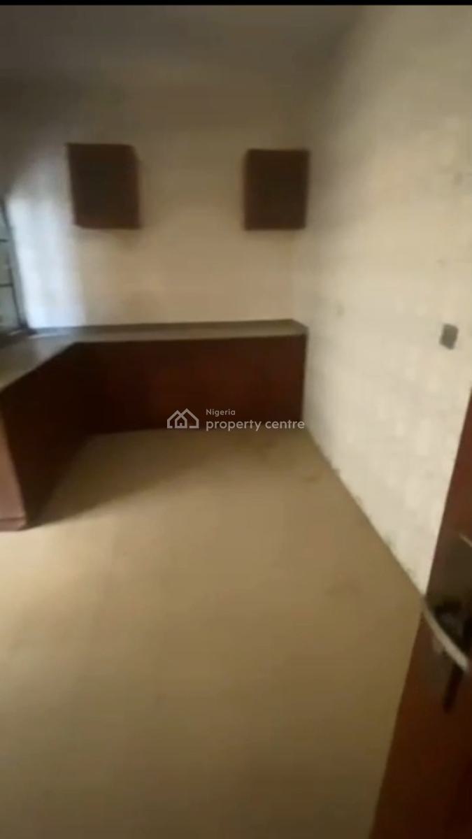 Executive Standard and Very Maintained 3-bedroom Ground Floor, All Roo, Adekunle Yaba, Yaba, Lagos, Flat / Apartment for Rent