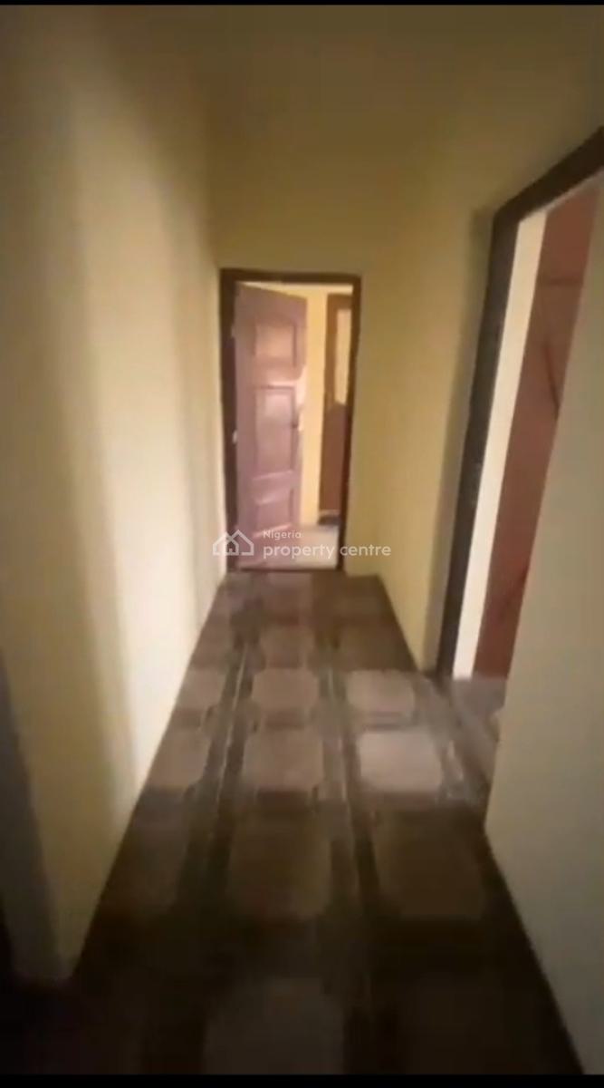 Executive Standard and Very Maintained 3-bedroom Ground Floor, All Roo, Adekunle Yaba, Yaba, Lagos, Flat / Apartment for Rent