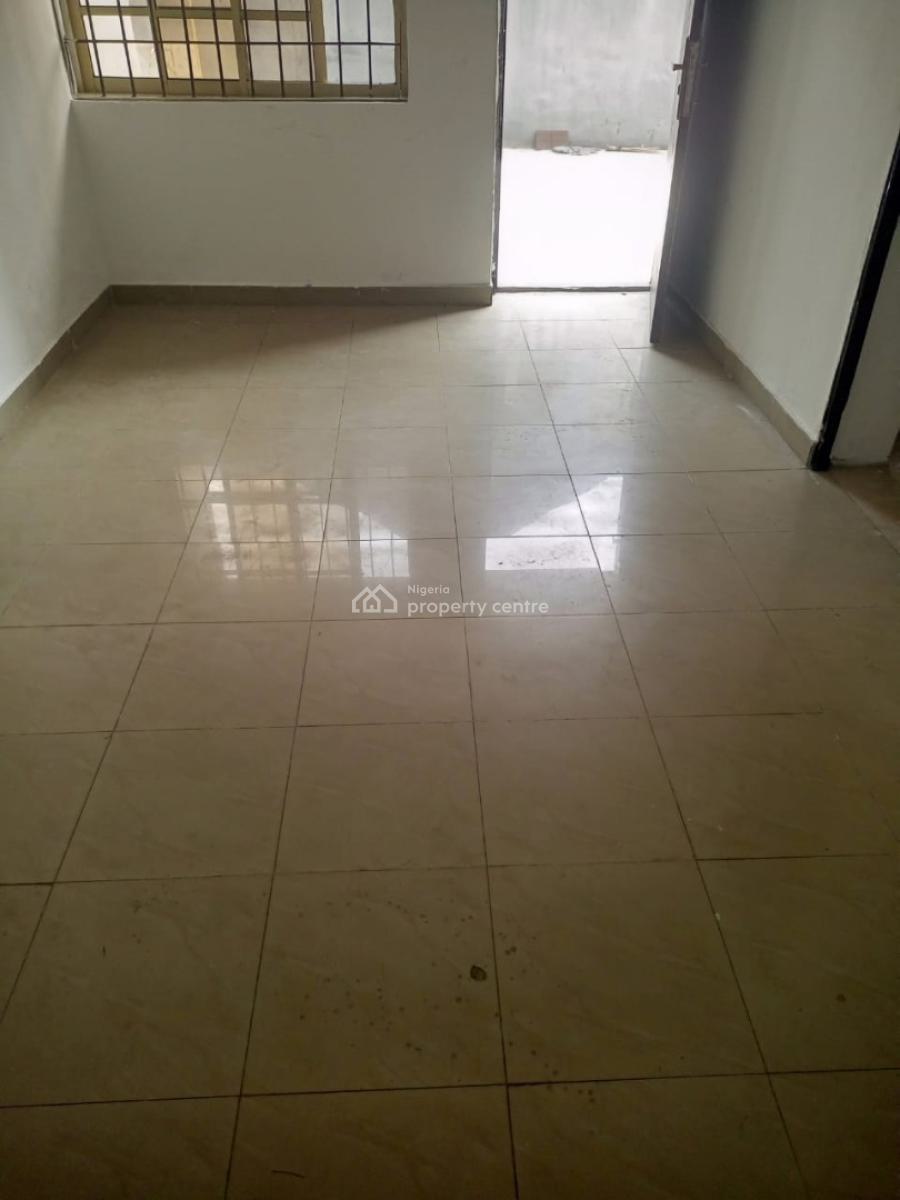Spacious Room and Parlor with Personal Kitchen, Mobil Road, Ajah, Lagos, Mini Flat (room and Parlour) for Rent