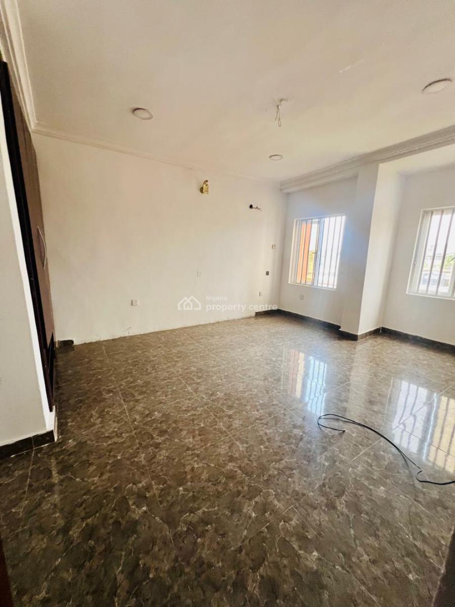 Spacious 3 Bedrooms Serviced Apartment on The 3 F, Lekki Phase 1, Lekki, Lagos, Flat / Apartment for Rent