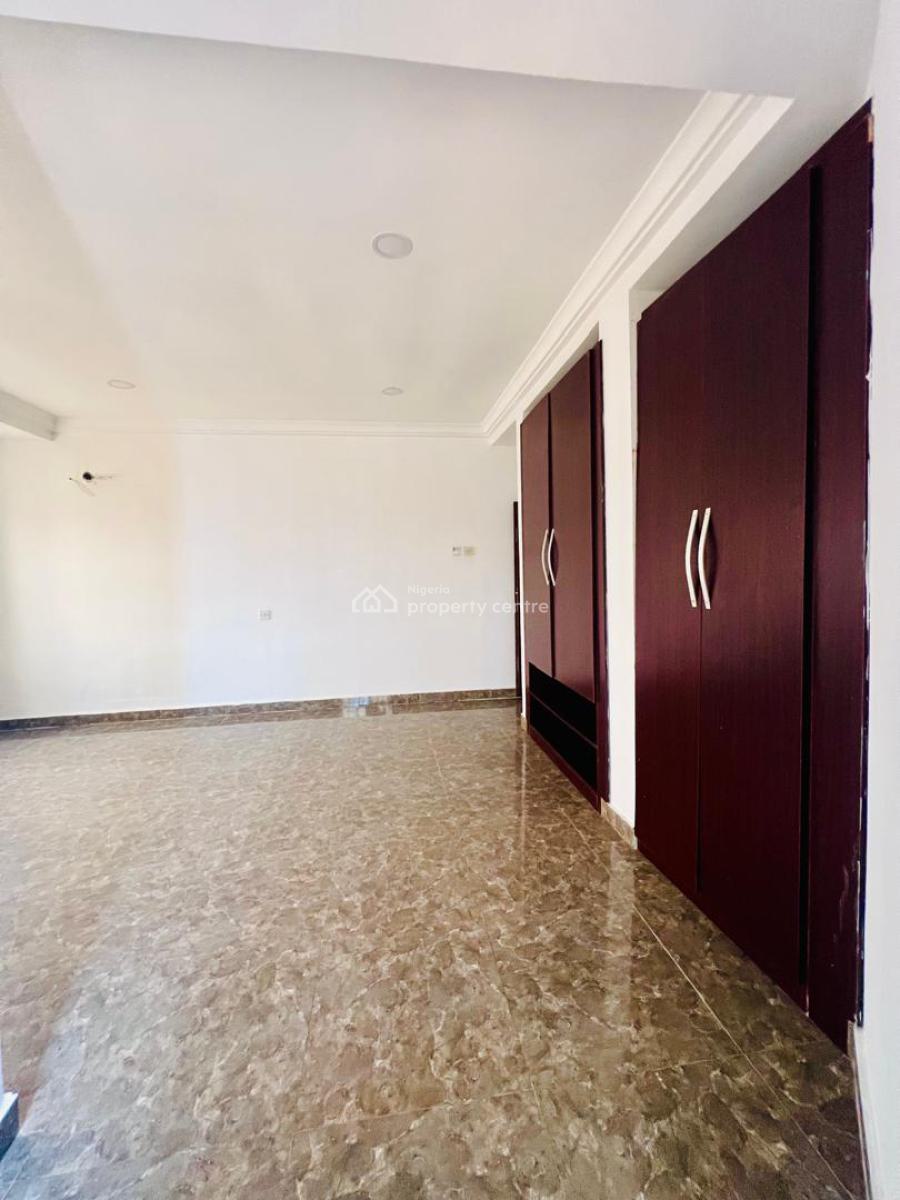 Spacious 3 Bedrooms Serviced Apartment on The 3 F, Lekki Phase 1, Lekki, Lagos, Flat / Apartment for Rent