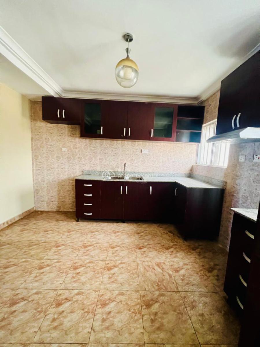 Spacious 3 Bedrooms Serviced Apartment on The 3 F, Lekki Phase 1, Lekki, Lagos, Flat / Apartment for Rent