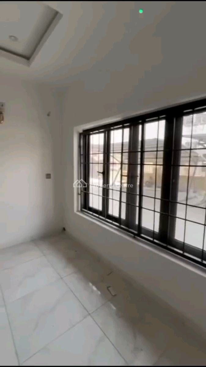 4 Bedroom Terrace Duplex, Guzape District, Abuja, Terraced Duplex for Rent