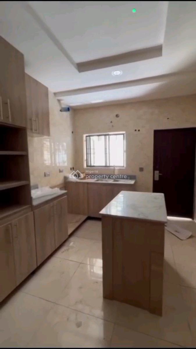 4 Bedroom Terrace Duplex, Guzape District, Abuja, Terraced Duplex for Rent
