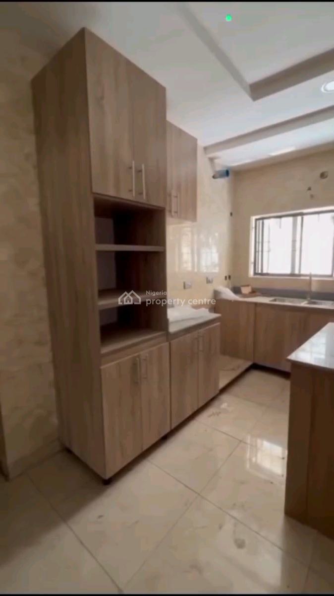 4 Bedroom Terrace Duplex, Guzape District, Abuja, Terraced Duplex for Rent
