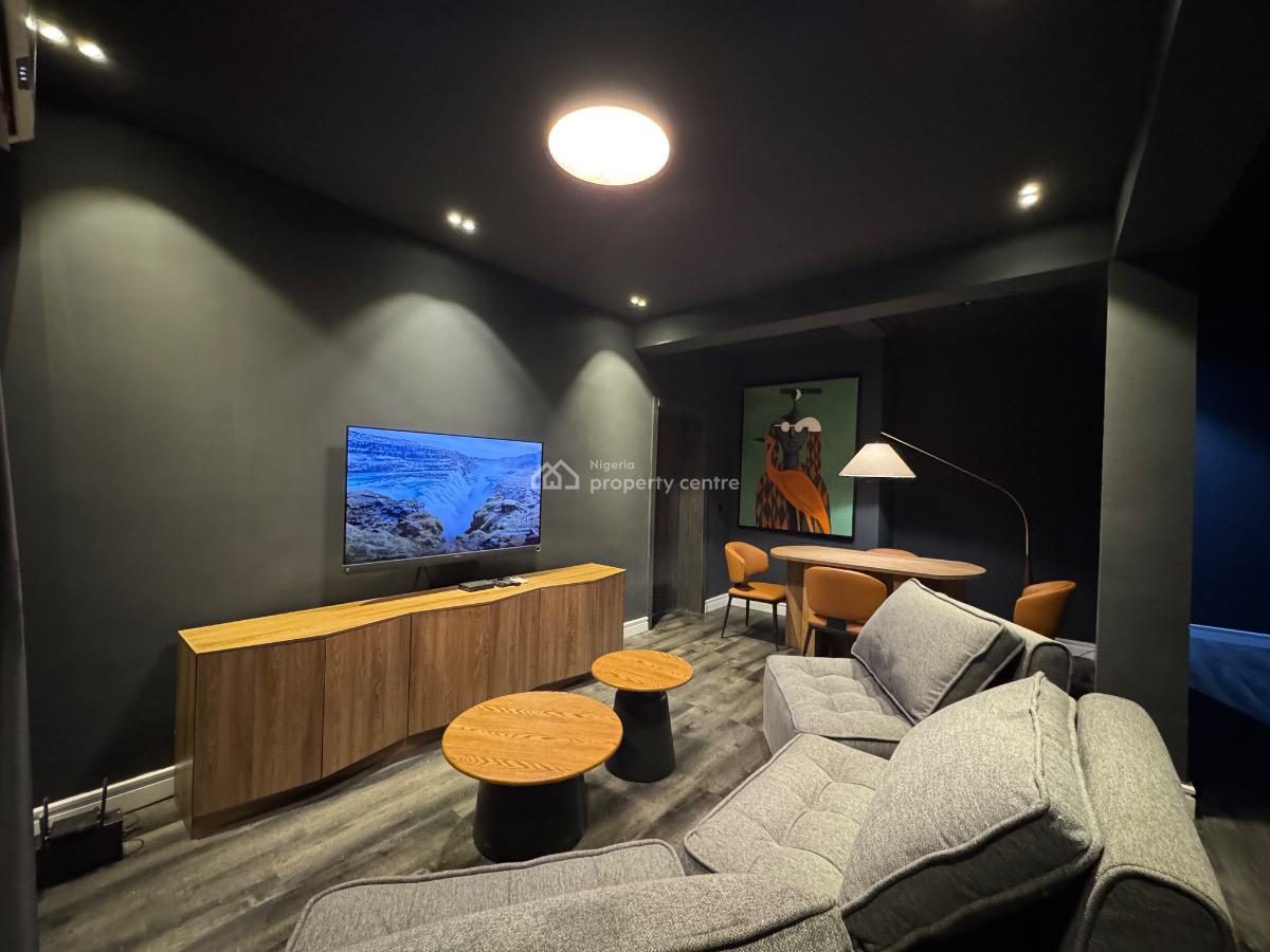 Newly Renovated Contemporary 2 Bedroom Apartment, Bayview Estate, Ikate Elegushi, Lekki, Lagos, Flat / Apartment Short Let