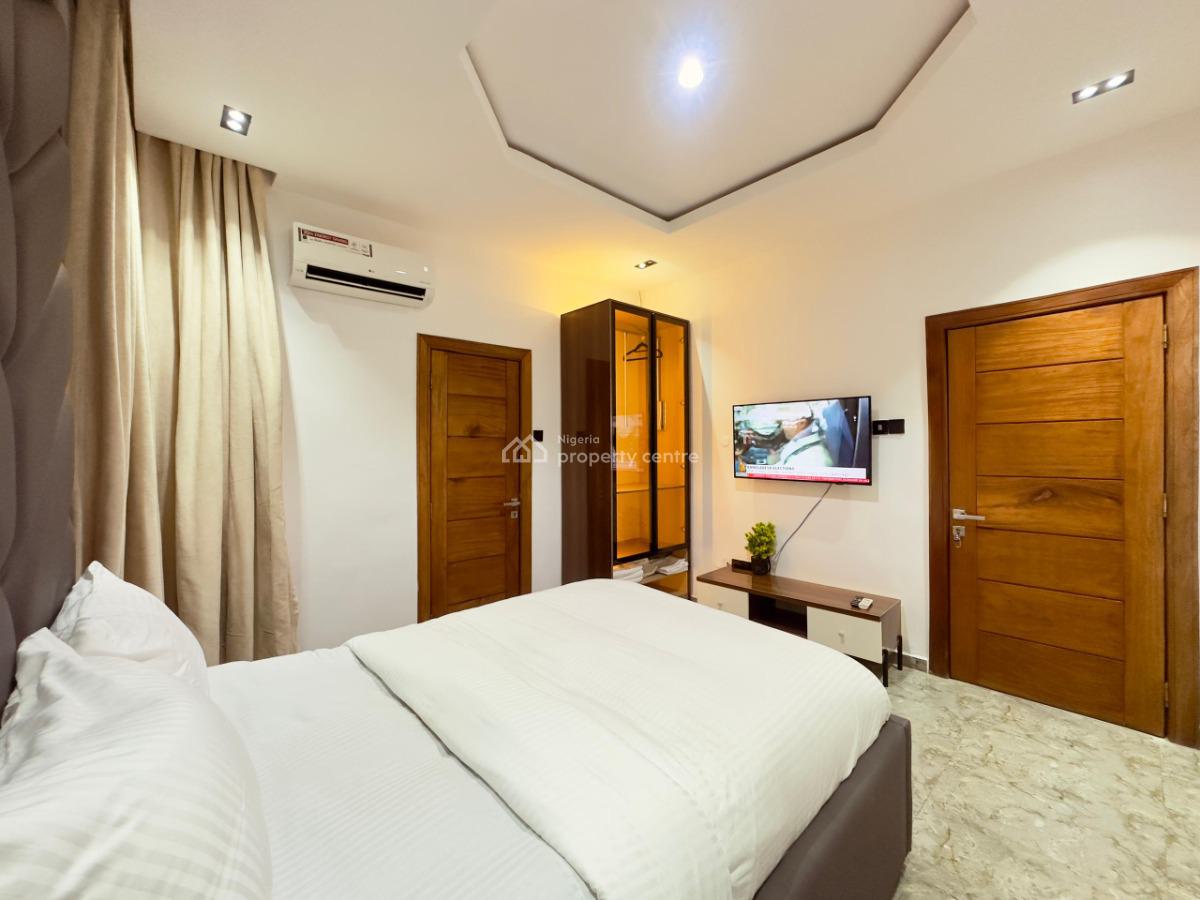 Luxury 3-bedroom Apartment with Bq Staff Quarters and Ps5, Opposite Radisson Blu, Ikeja Gra, Ikeja, Lagos, Flat / Apartment Short Let