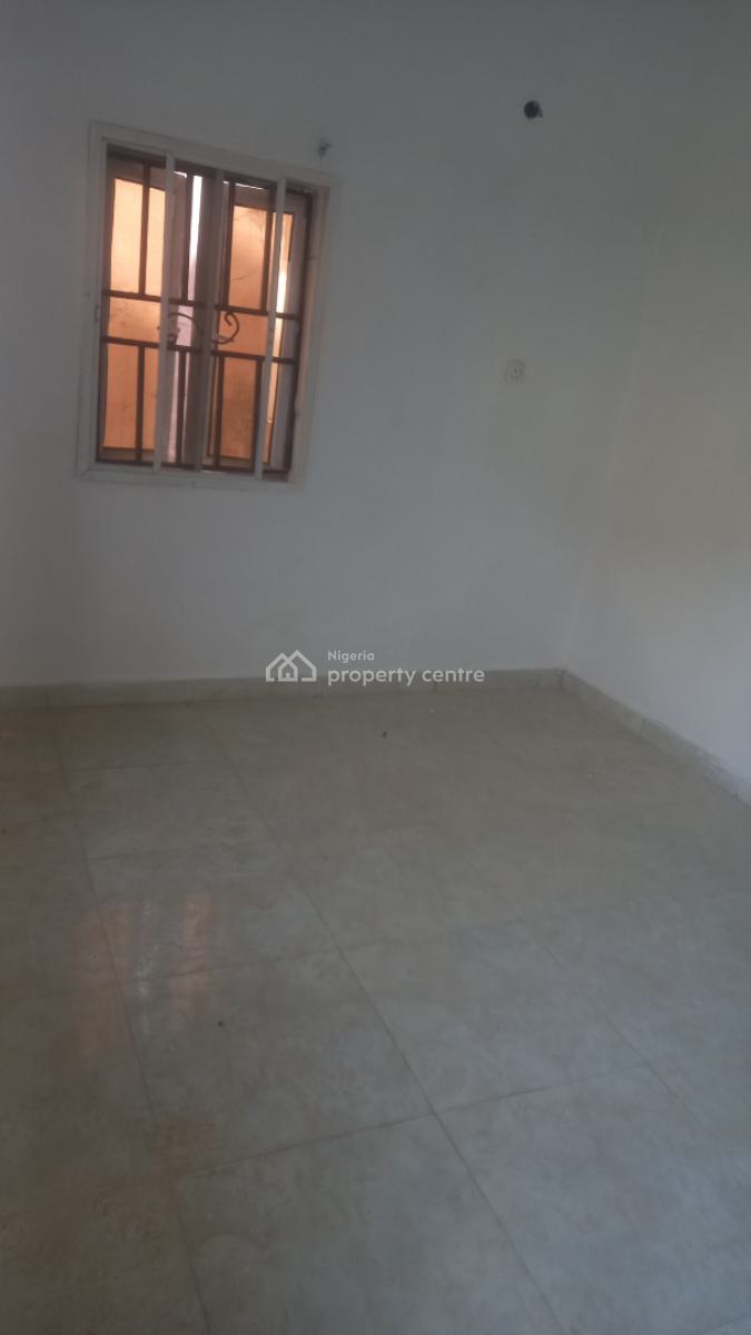 Standard Selfcon Close to The Express, News Engineering, Dawaki, Gwarinpa, Abuja, Self Contain (single Rooms) for Rent