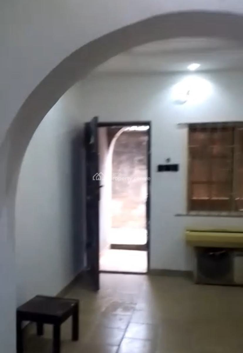 Very Decent 3 Bedroom Apartment, Shasha, Alimosho, Lagos, Flat / Apartment for Rent