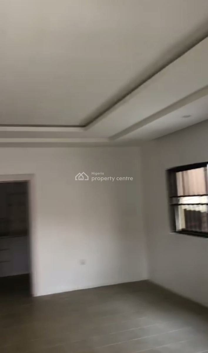 Spacious Decent 3 Bedroom Downstairs Apartment, Gra Phase 2, Magodo, Lagos, Flat / Apartment for Rent