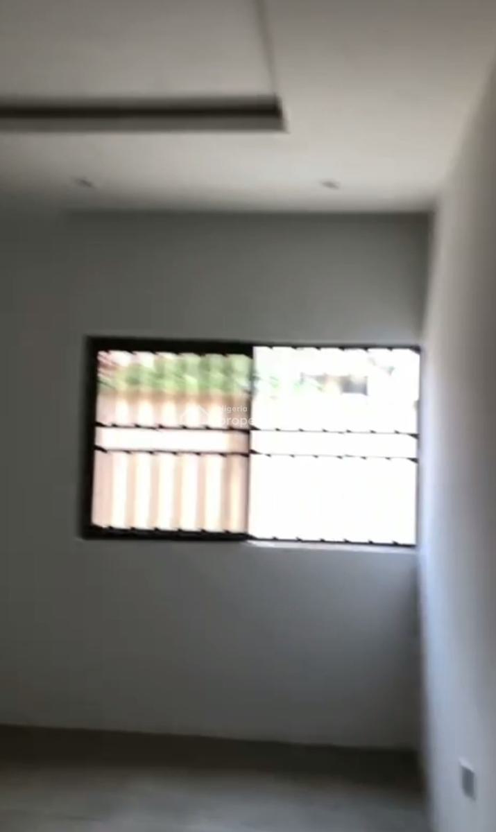 Spacious Decent 3 Bedroom Downstairs Apartment, Gra Phase 2, Magodo, Lagos, Flat / Apartment for Rent