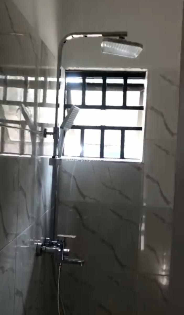 Spacious Decent 3 Bedroom Downstairs Apartment, Gra Phase 2, Magodo, Lagos, Flat / Apartment for Rent