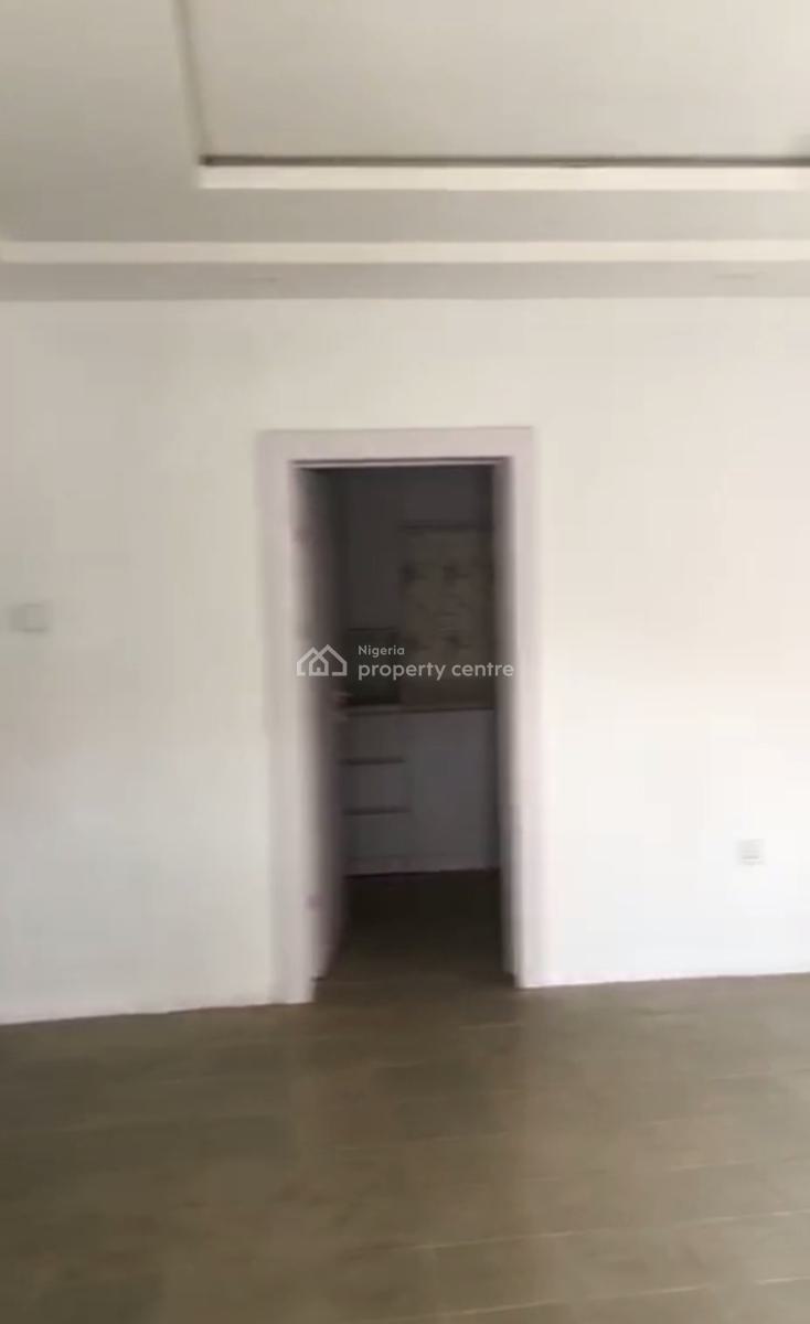 Spacious Decent 3 Bedroom Downstairs Apartment, Gra Phase 2, Magodo, Lagos, Flat / Apartment for Rent