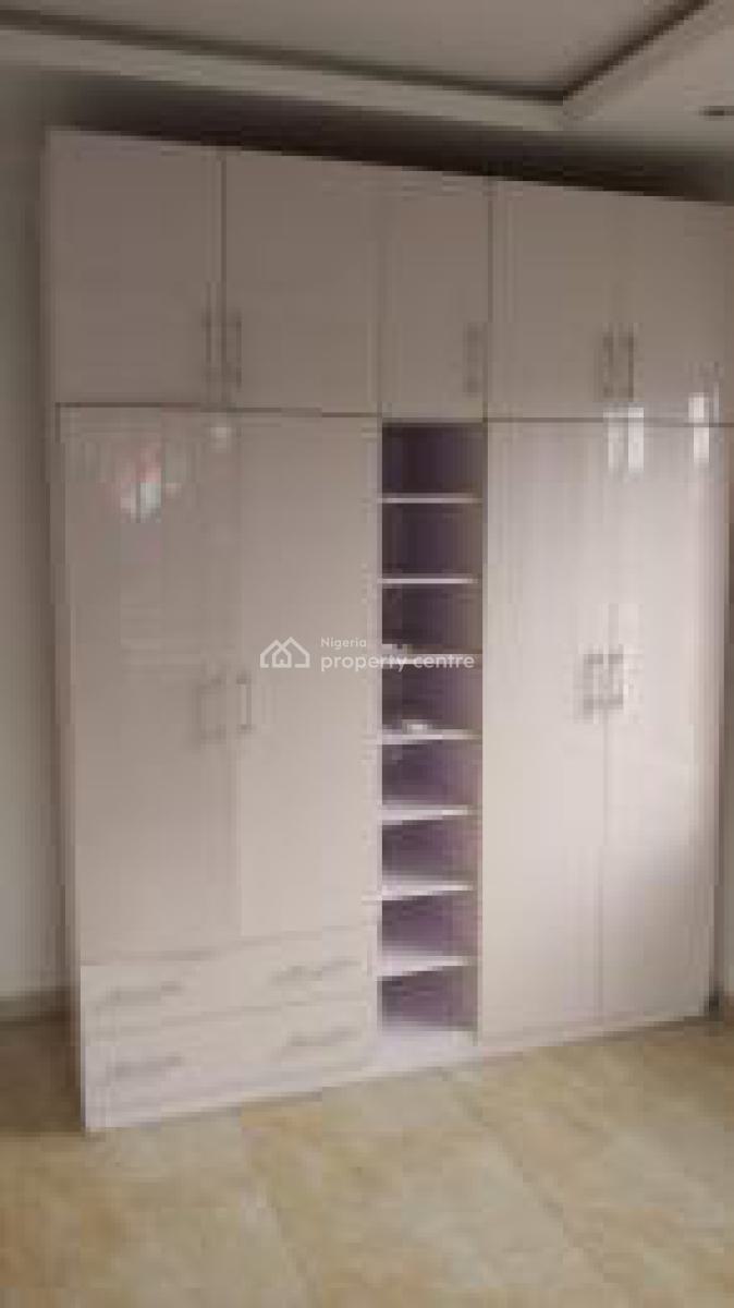 Fantastic 2 Bedroom Apartment, Ikeja, Lagos, Flat / Apartment for Rent