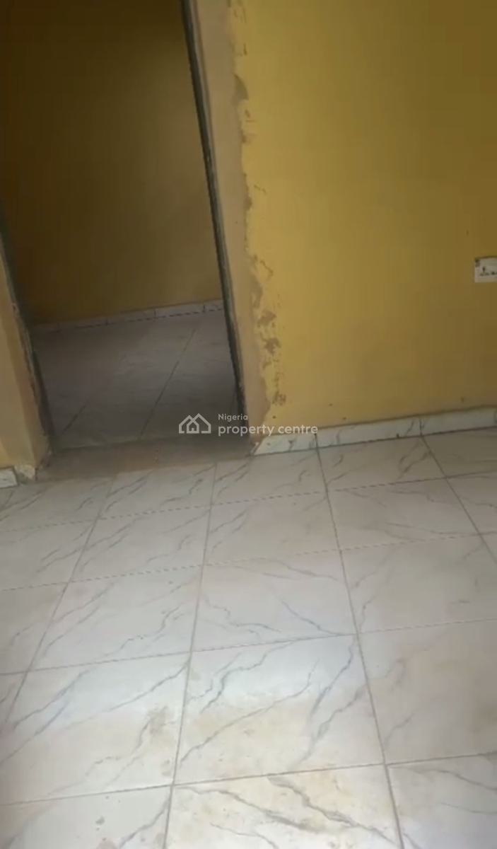 2 Rooms Office Space with in-built Toilet, Ogudu, Lagos, Office Space for Rent
