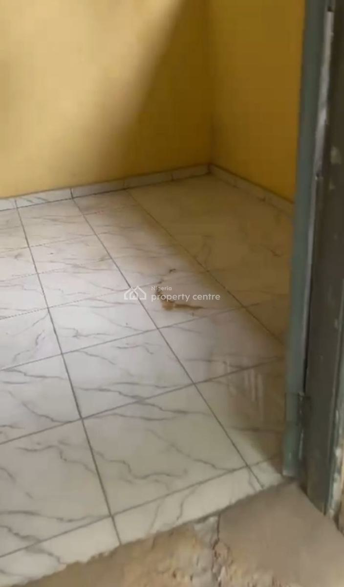 2 Rooms Office Space with in-built Toilet, Ogudu, Lagos, Office Space for Rent