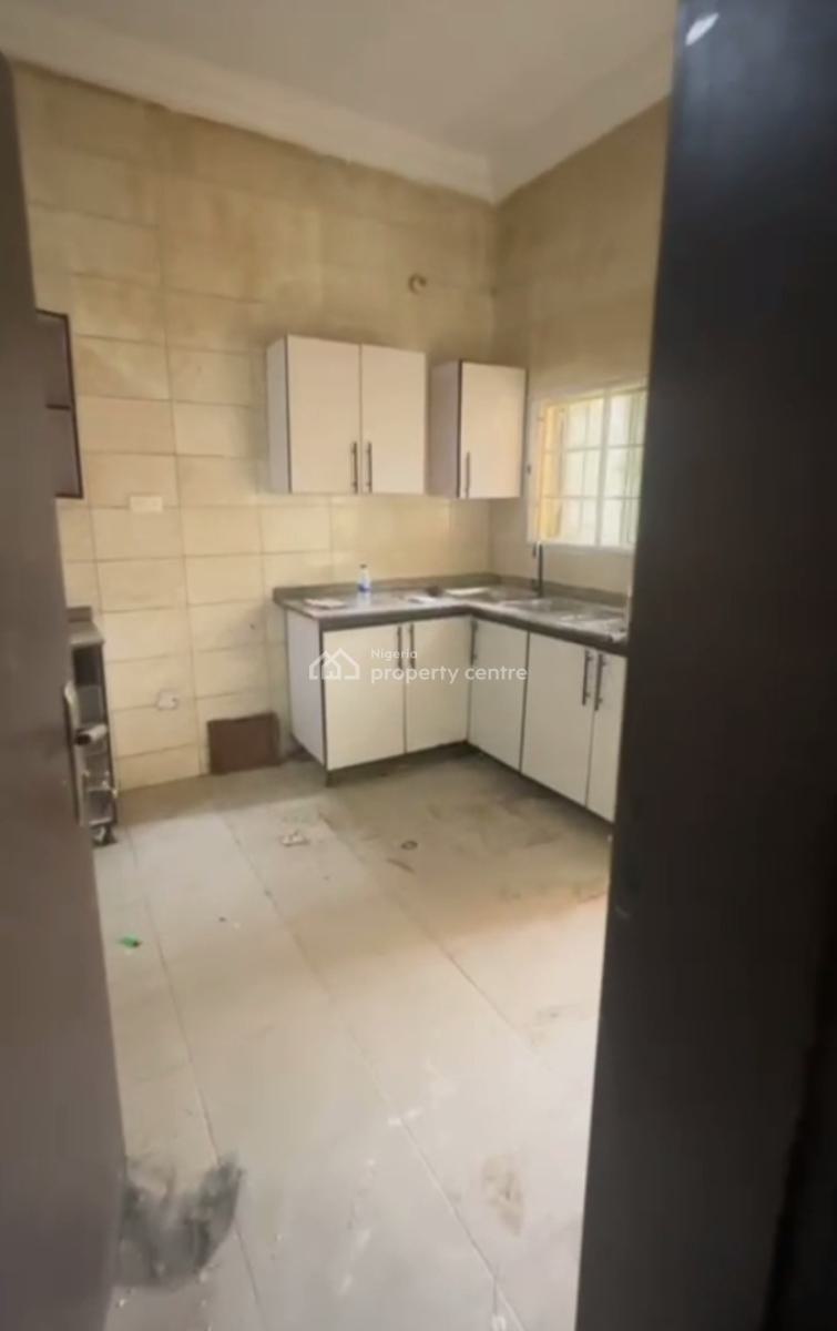 Superluxury 4 Bedroom Terrace Duplex with Three Parlors and Bq, Wuye, Abuja, Terraced Duplex for Rent