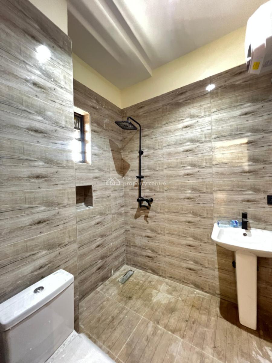 Spacious 2bedroom Apartment with Gym, Elevator Suitable for Investment, in a Gated Estate in Ikate, Lekki, Lagos, Block of Flats for Sale