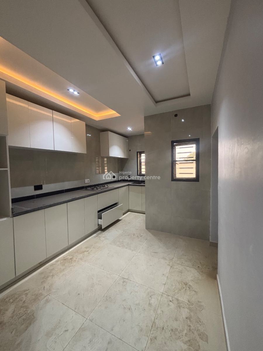 Luxury 3-bedroom Apartment in Jahi, Close to Next Cash and Carry Jahi, Jahi, Abuja, Block of Flats for Sale