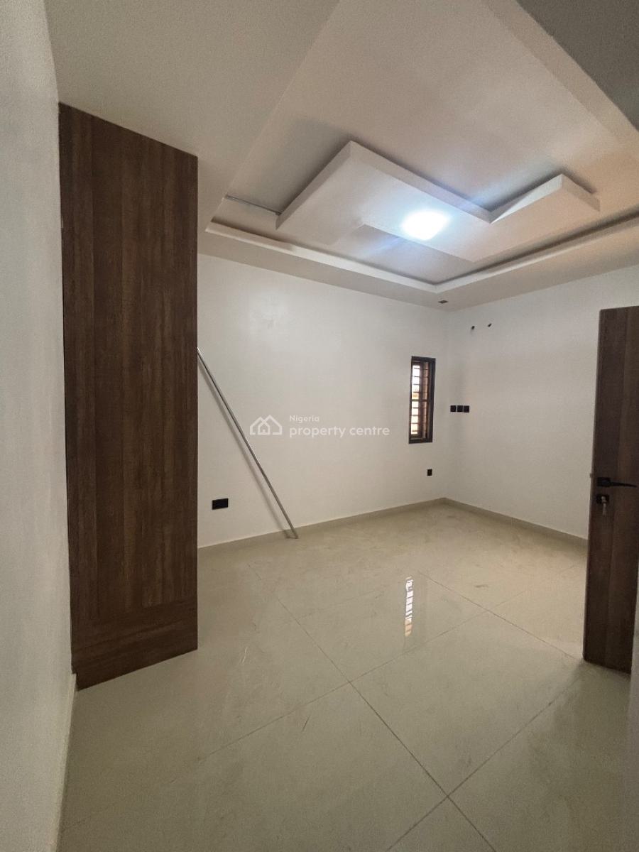 Luxury 3-bedroom Apartment in Jahi, Close to Next Cash and Carry Jahi, Jahi, Abuja, Block of Flats for Sale