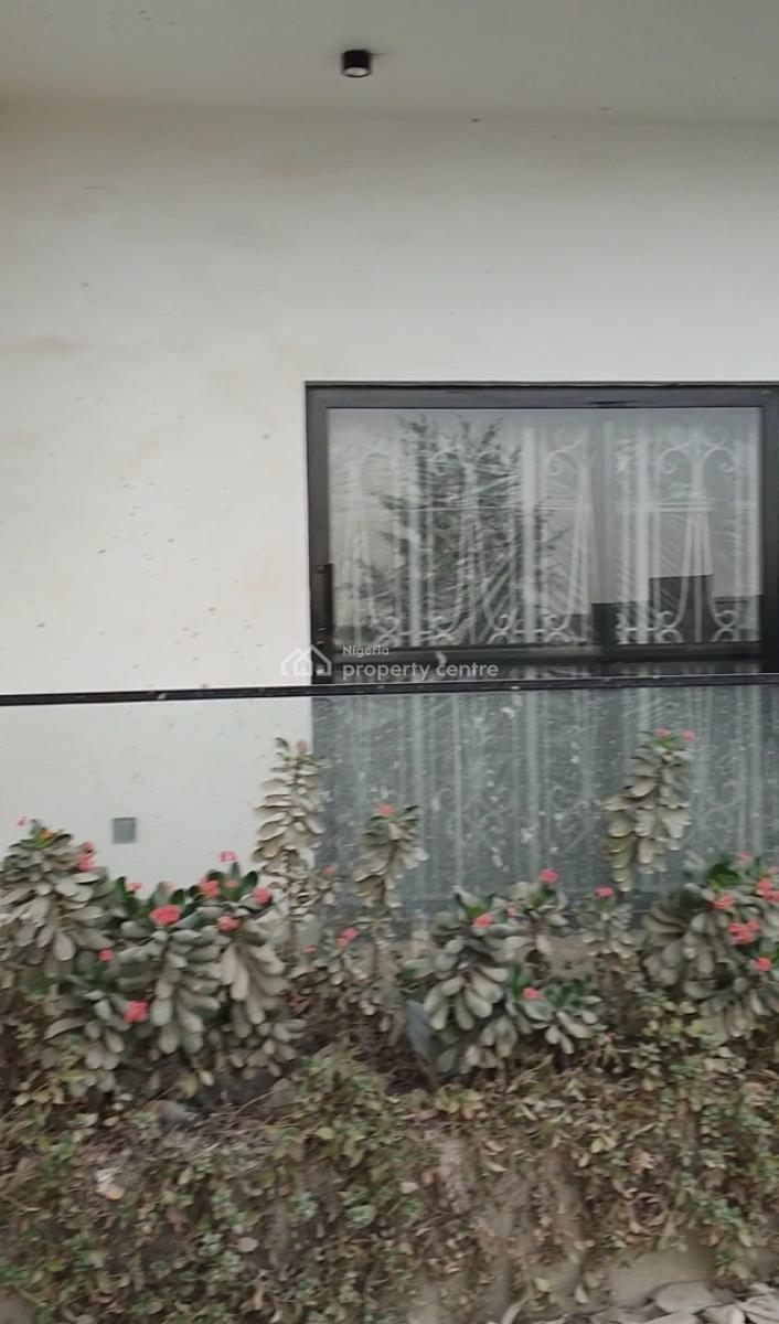 Luxury 3 Bedroom Terrace Duplex Carcars in a Cozy  Zone, 19 Aldukareem B.bankole Crescent, Jahi, Abuja, Terraced Duplex for Sale