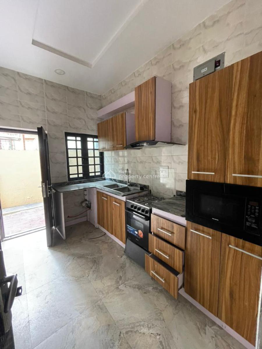 Very Spacious Master Bedroom, Ikota Villa Estate Ikota Lekki Lagos, Ikota, Lekki, Lagos, Self Contain (single Rooms) for Rent