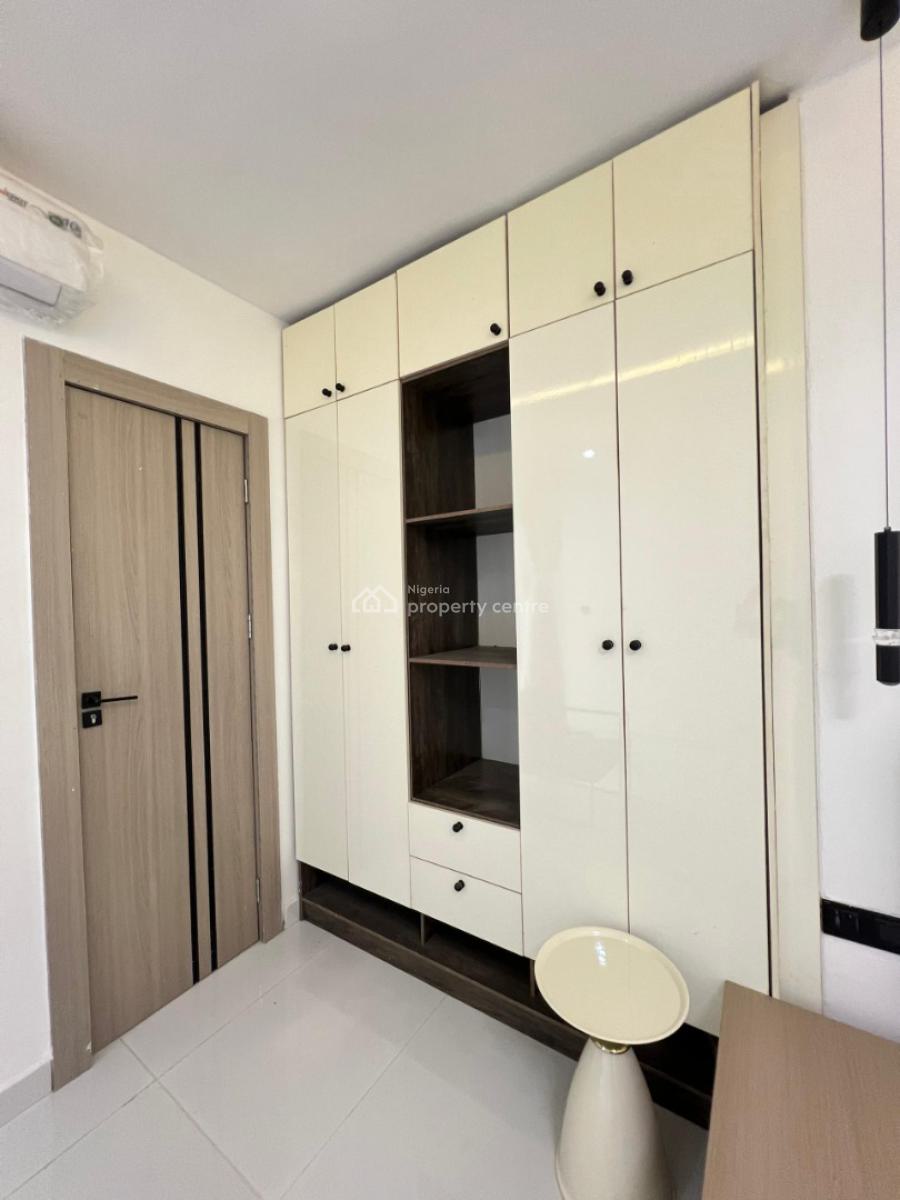 Contemporary 3 Bedroom Apartment with Elevator and Swimming Pool, Lekki Phase 1 Lagos, Lekki, Lagos, Block of Flats for Sale