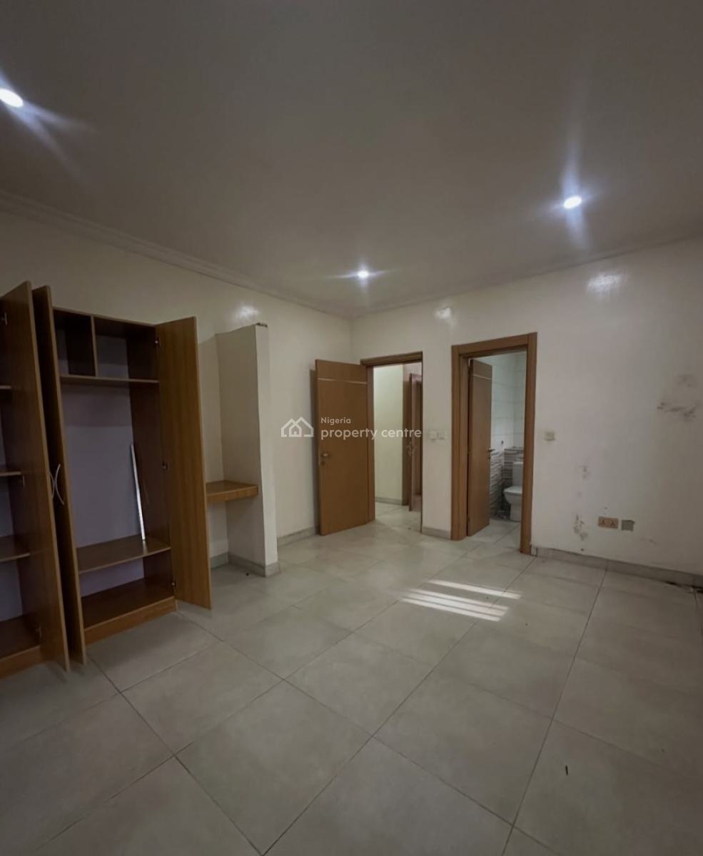 Self-serviced 2 Bedroom En-suite Flat with Fitted Kitchen Cabinets/pan, Oniru, Victoria Island (vi), Lagos, Flat / Apartment for Rent