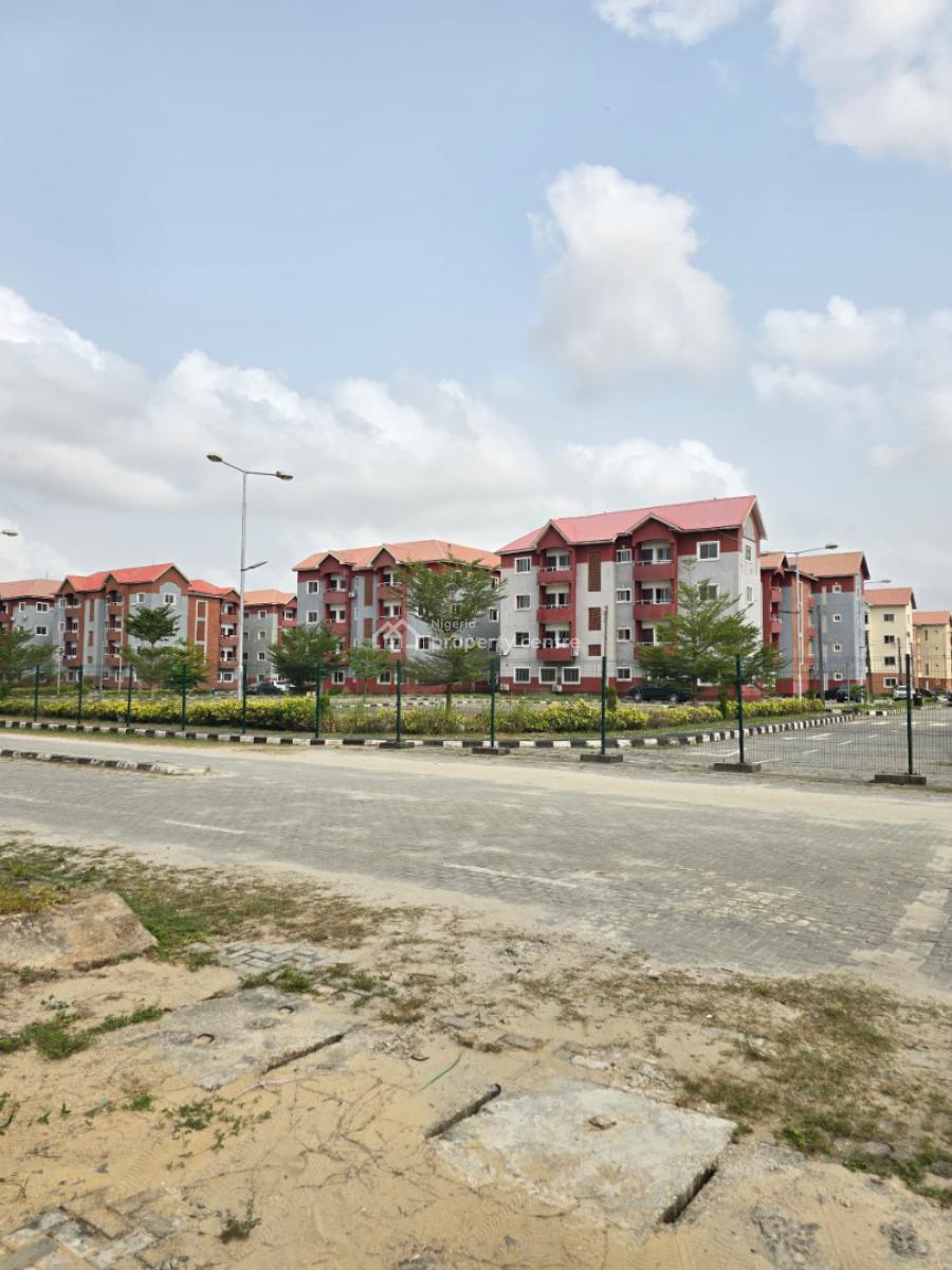 3 Bedrooms Apartment, Monastery Road, Sangotedo, Ajah, Lagos, Flat / Apartment for Sale